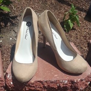 Michael Antonio heels